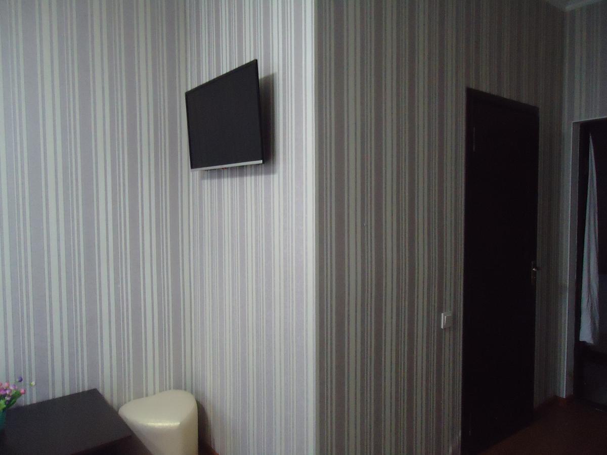 Hotel Tumar Bishkek Exterior foto