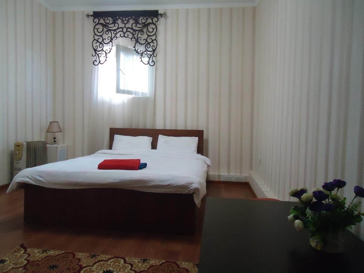 Hotel Tumar Bishkek Exterior foto