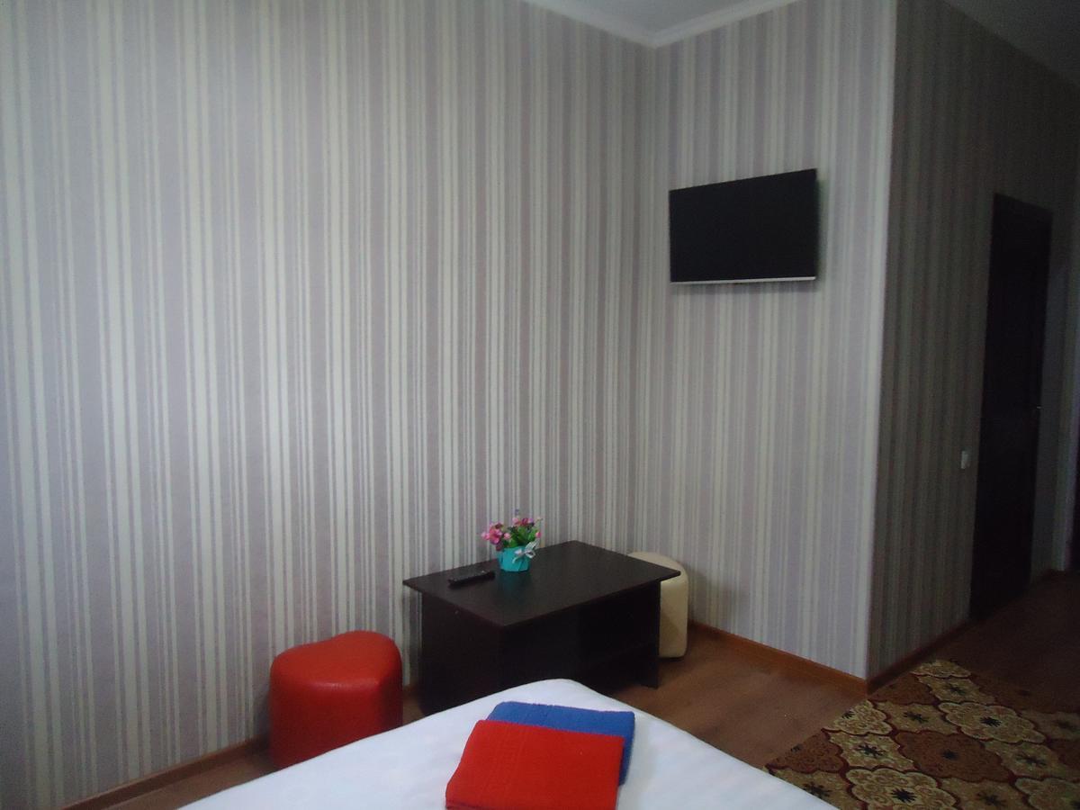 Hotel Tumar Bishkek Exterior foto