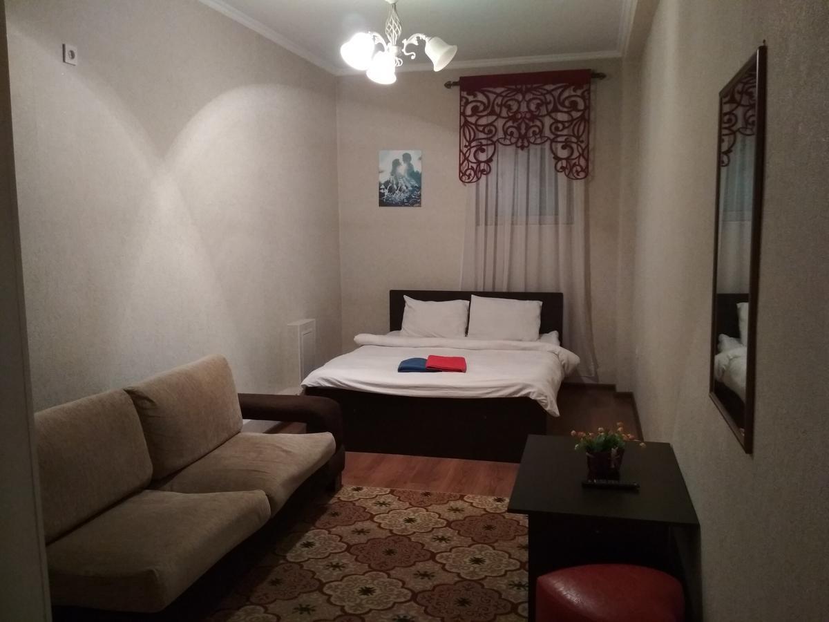 Hotel Tumar Bishkek Exterior foto